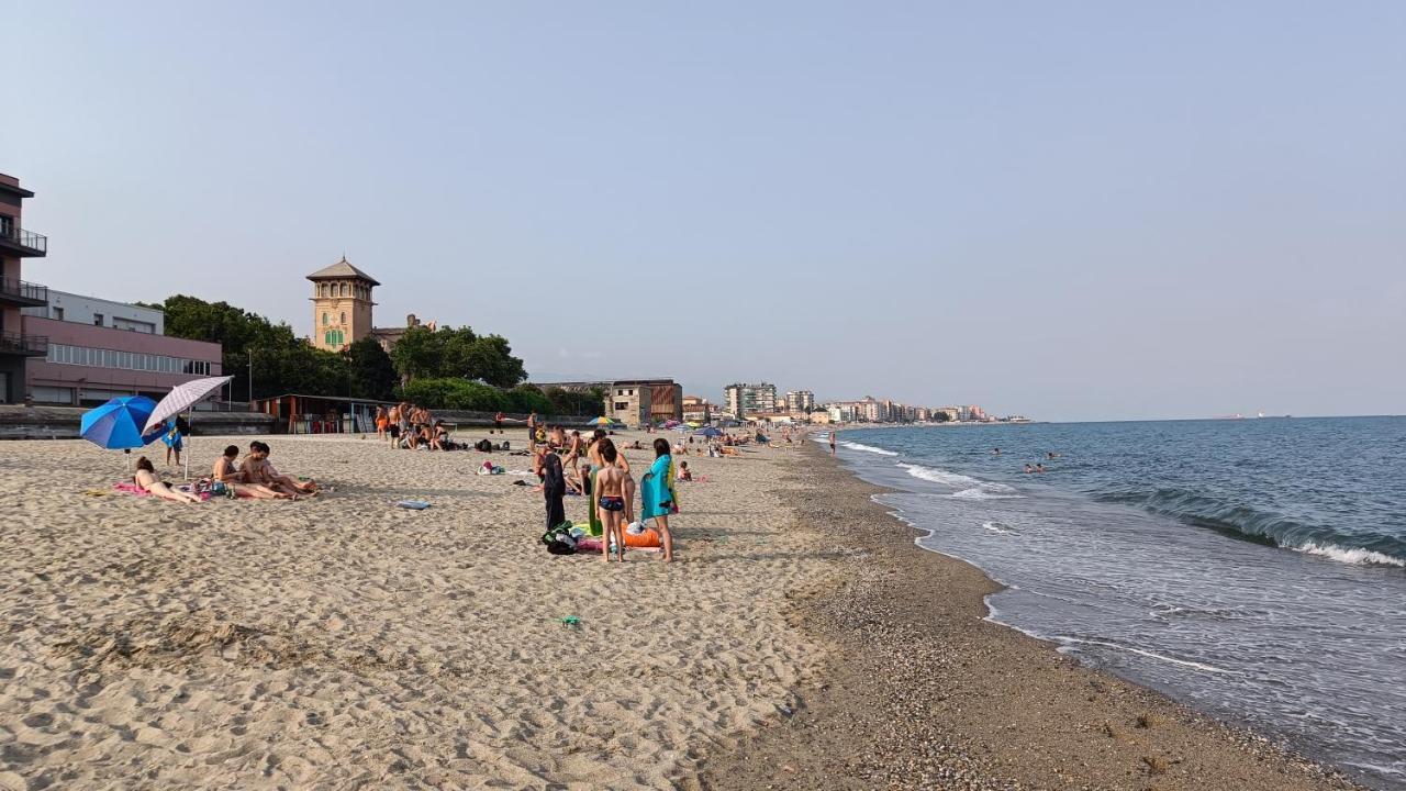 Karina, To The Beach With Terrace And Private Parking Savona Zewnętrze zdjęcie