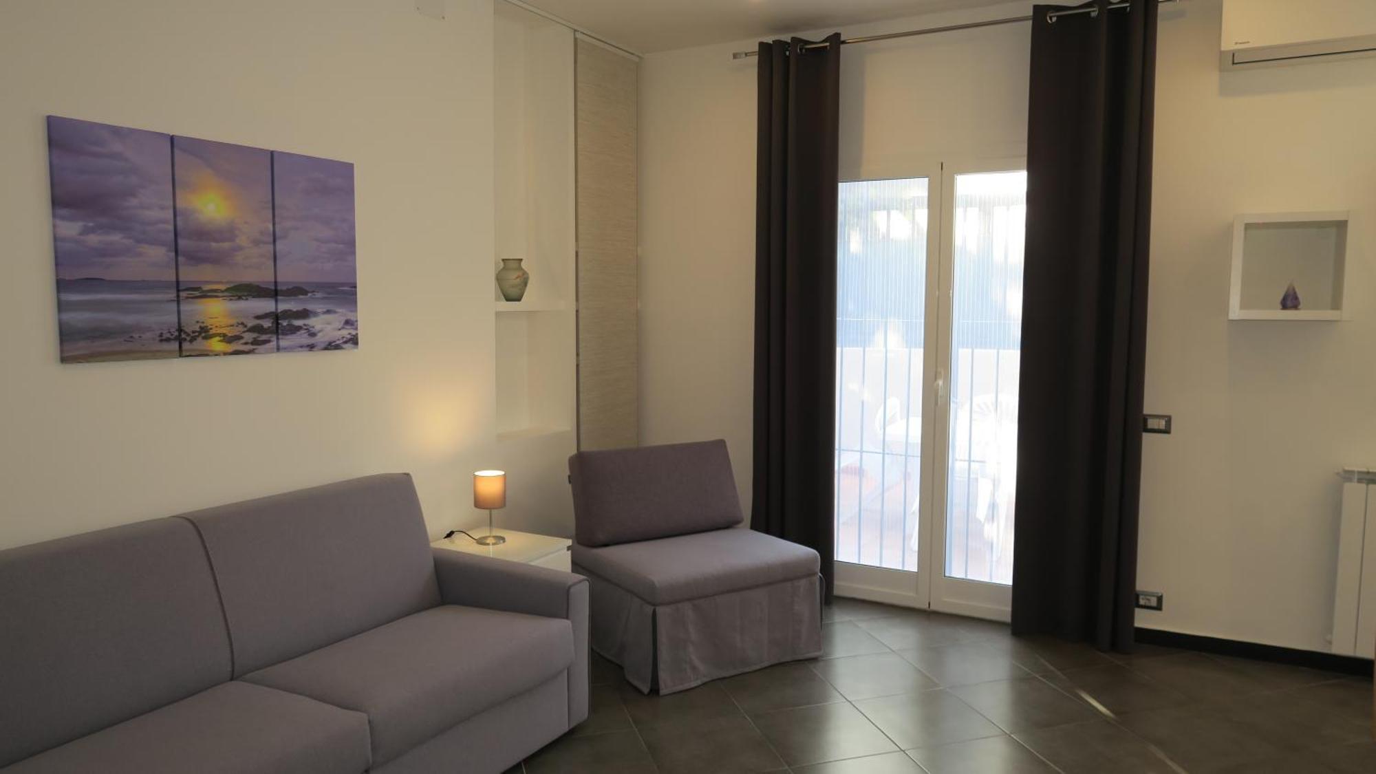 Karina, To The Beach With Terrace And Private Parking Savona Zewnętrze zdjęcie